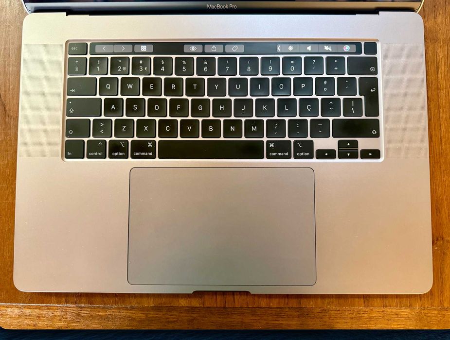 MacBook Pro 16" 2019 ( 512GB SSD / 32GB )