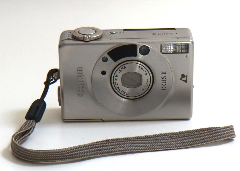 Canon Ixus II máquina fotográfica analógica vintage (de rolo)