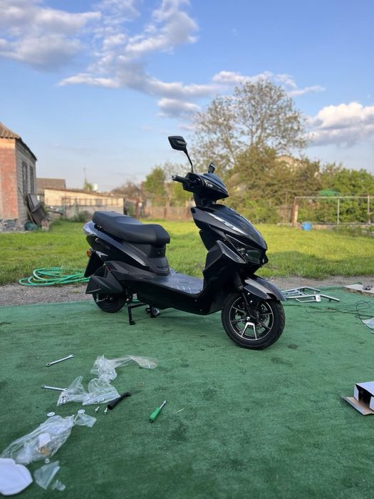 Електроскутер AIMA JOURNEY (Silver) 2304 Wh