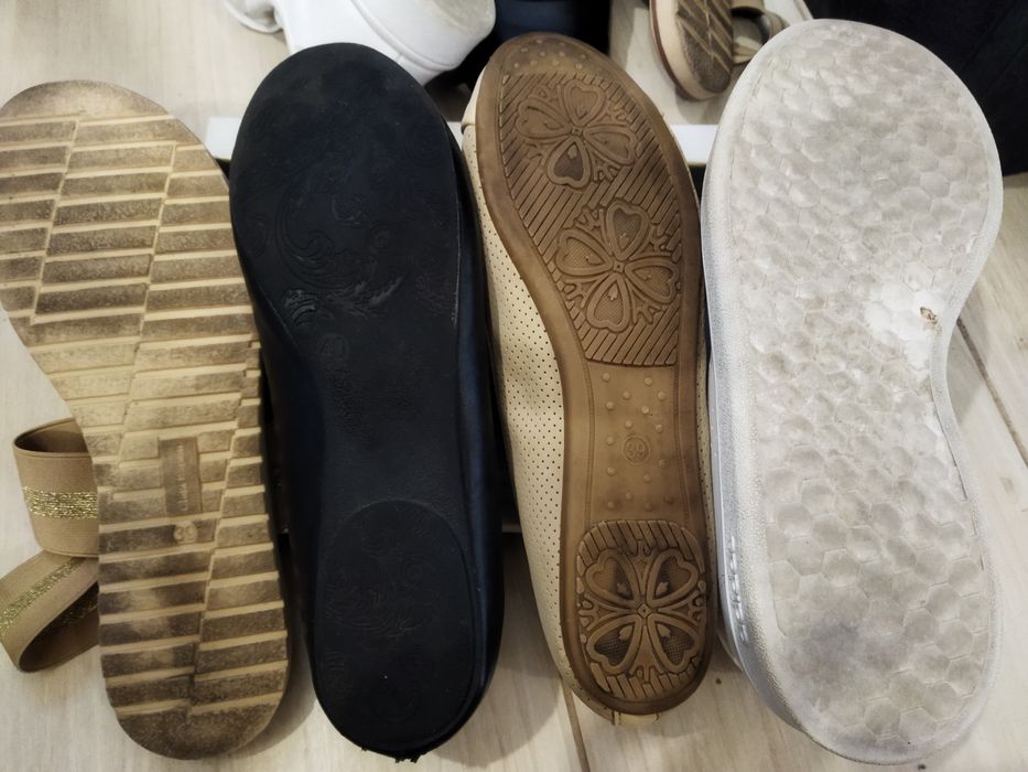 Buty r39 Adidas, Graceland, Clara Baron, Vevio zestaw