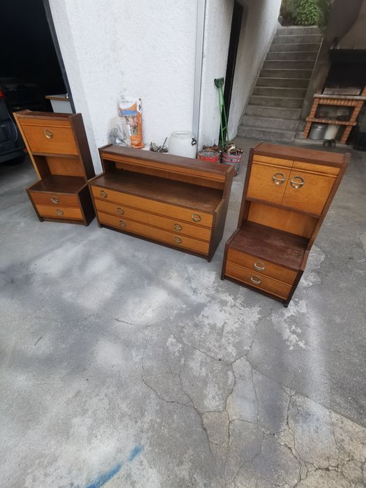 Cómoda e 2 mesinhas de cabeceira