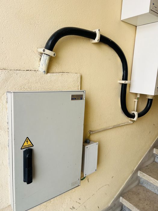 Eletricista 24H. Curto circuito