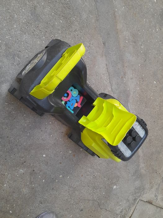 Carro pra criança ate 3 anos