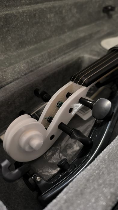 Violino elétrico 4/4 como novo