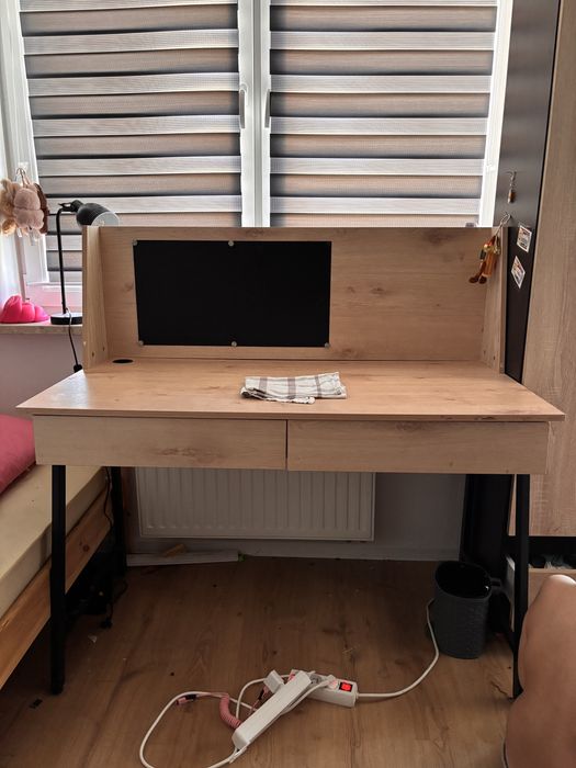 Komplet mebli do pokoju dziecka