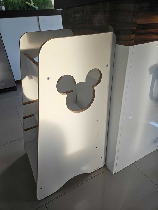 Learning Tower Montessori | Pomocnik kuchenny MIKI dla malucha