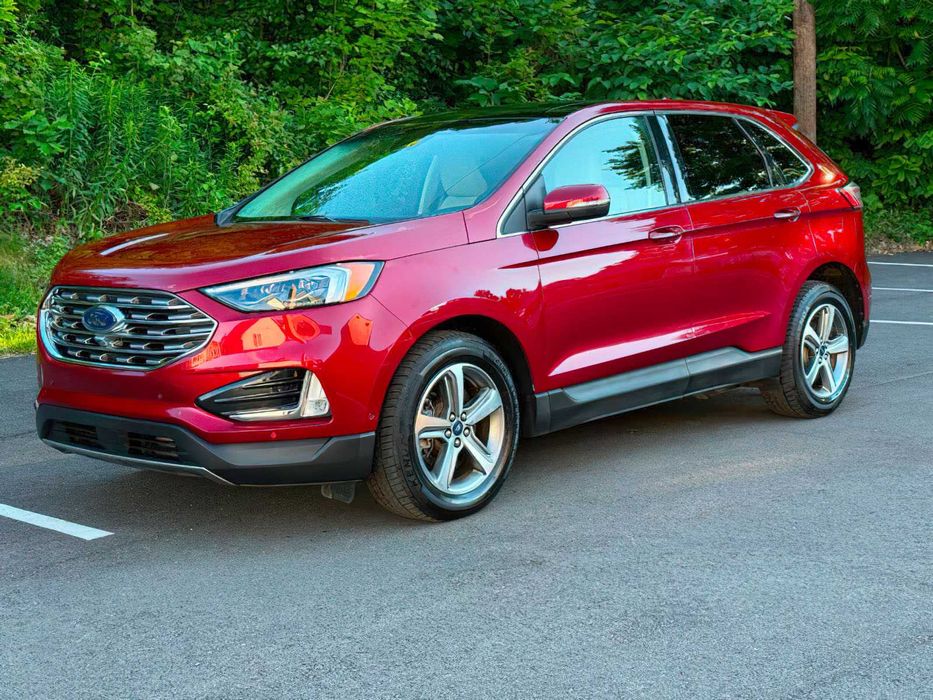 Ford Edge Titanium      2019