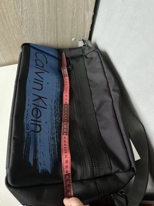 Сумка через плече,для ноута Calvin Klein