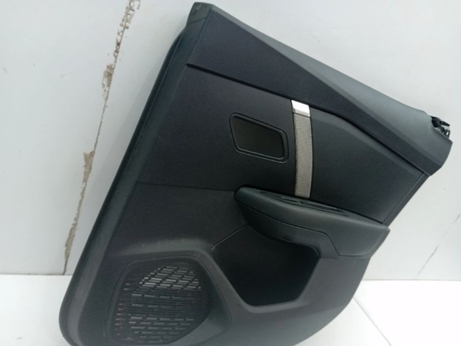 Forra porta / quartela trás direita CITROËN C4 III
