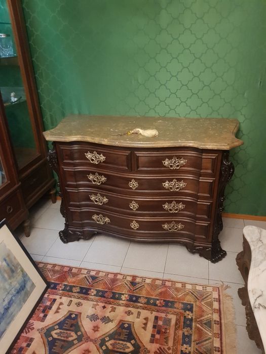 Grande comoda estilo D. José rico