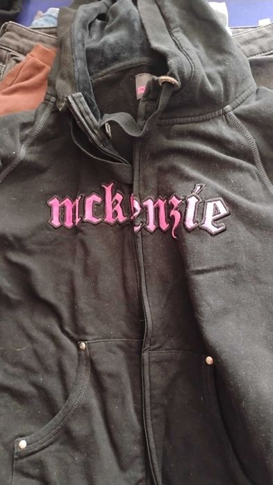 Odzież  s Sprzedam za symboliczne cena jaką kawę i Raffaello spodnie 42/44 rozmiar bluzy M Cropp /// (C&A)