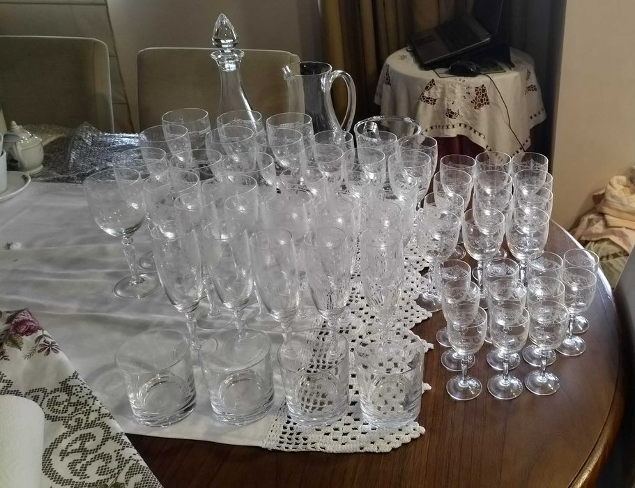 Serviço de Copos445887477869465601