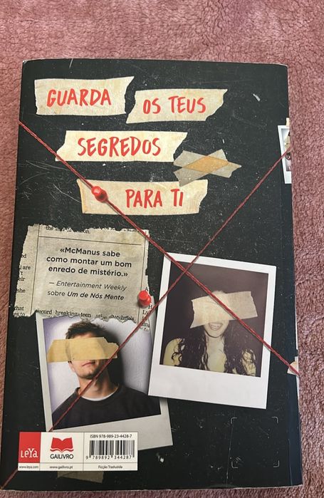 Livro "Dois guardam um segredo"