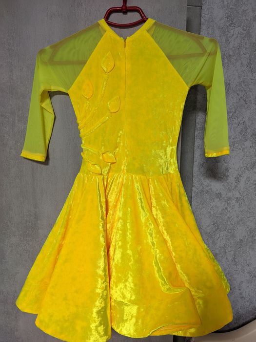 Продам бальное платье