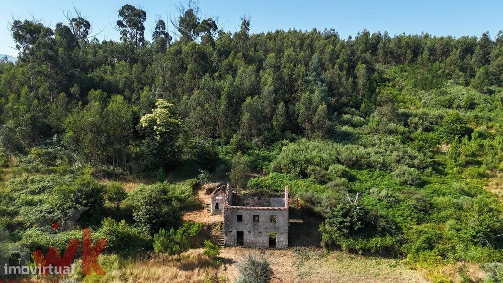 Casa Pedra Granito 2 pisos com terreno com 5.136 m2 — Nogueira do Cravo, Coimbra