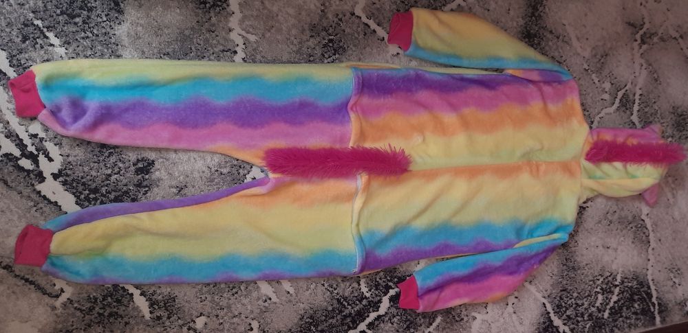 Одяг для модниць