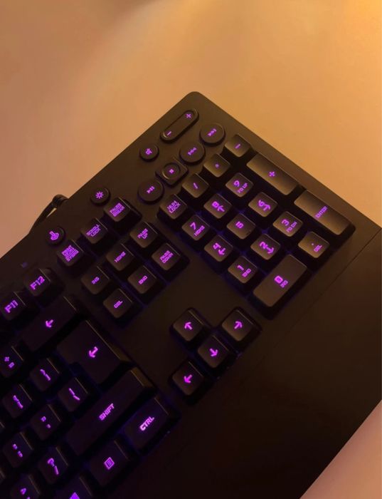 klawiatura gamingowa logitech 213 rgb membranowa