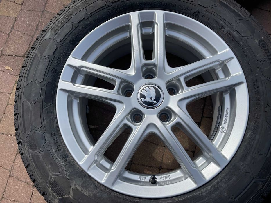 4093. Alufelgi 16" Passat Golf Touran Beetle Superb Octavia Altea Leon 6.5J ET41 5x112