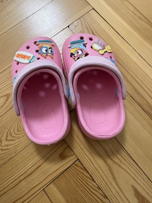 Крокси на дівчинку