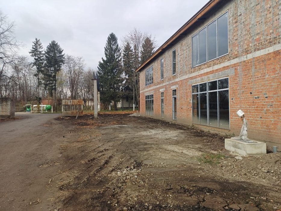 Оренда комерційного торгового офісного приміщення площею 200м2