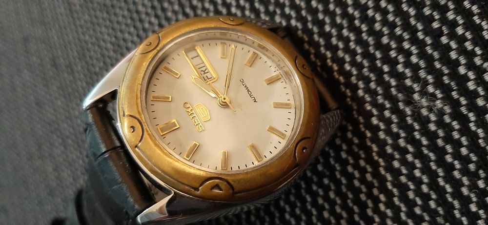 Seiko 5 branco 37mm