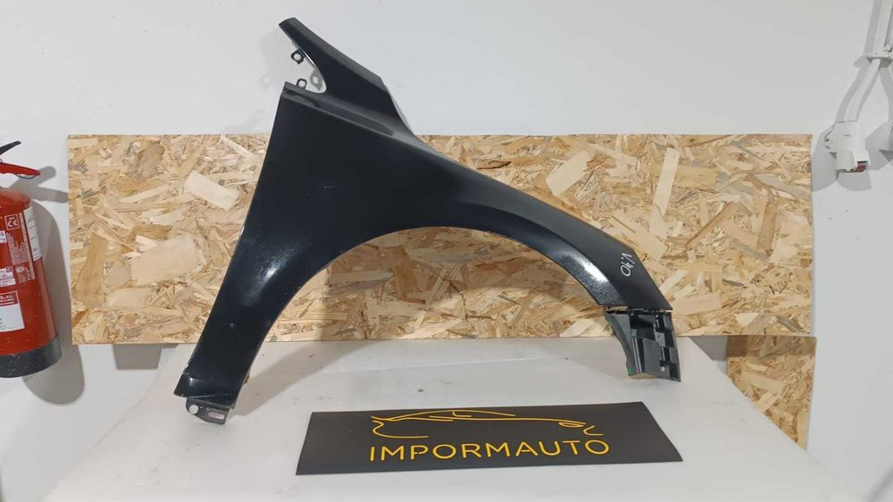 Guarda-lamas direito VOLVO V40 Hatchback (525)