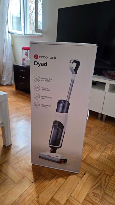 Aspirador Vertical e Mopa ROBOROCK Dyad