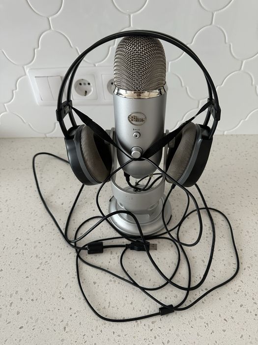 Микрофон Blue Microphones Yeti конденсаторний та навушники