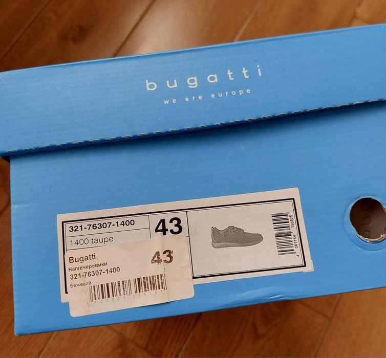 Нові кросівки туфлі кроссовки Bugatti
