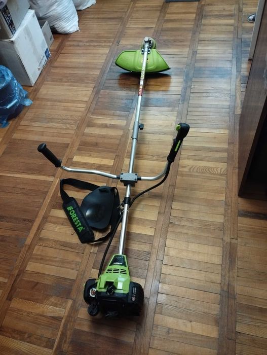 Бензокоса Foresta