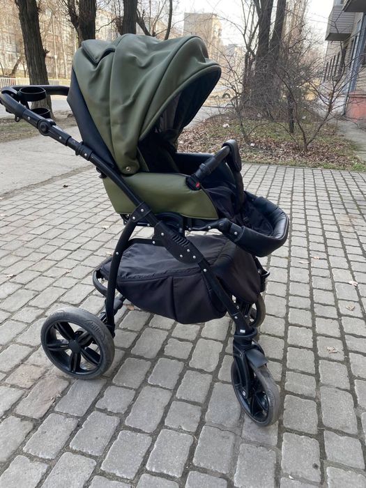 Продам коляску Rapido 2 в 1