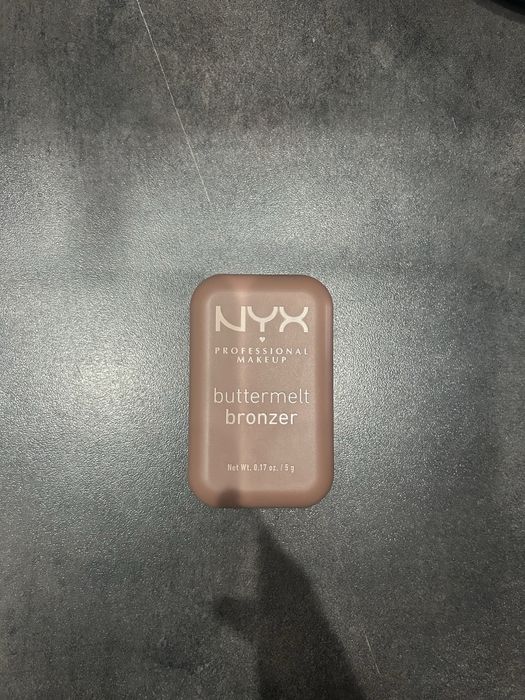 Nyx buttermelt bronzer