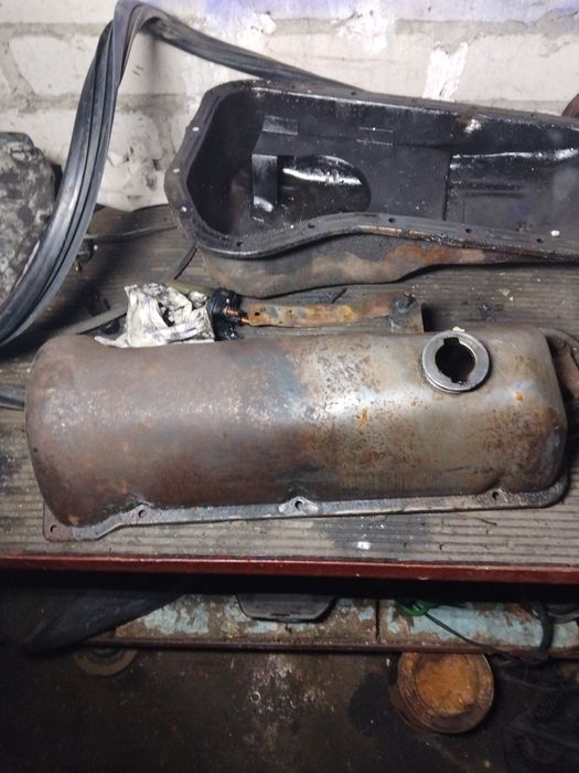 Продам запчасті на ваз 2106