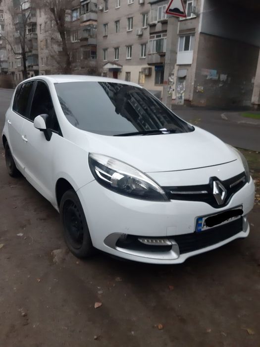 Продаю Авто  рено сценик 3