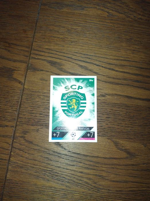 5 różnych kart piłkarskich, loga klubów