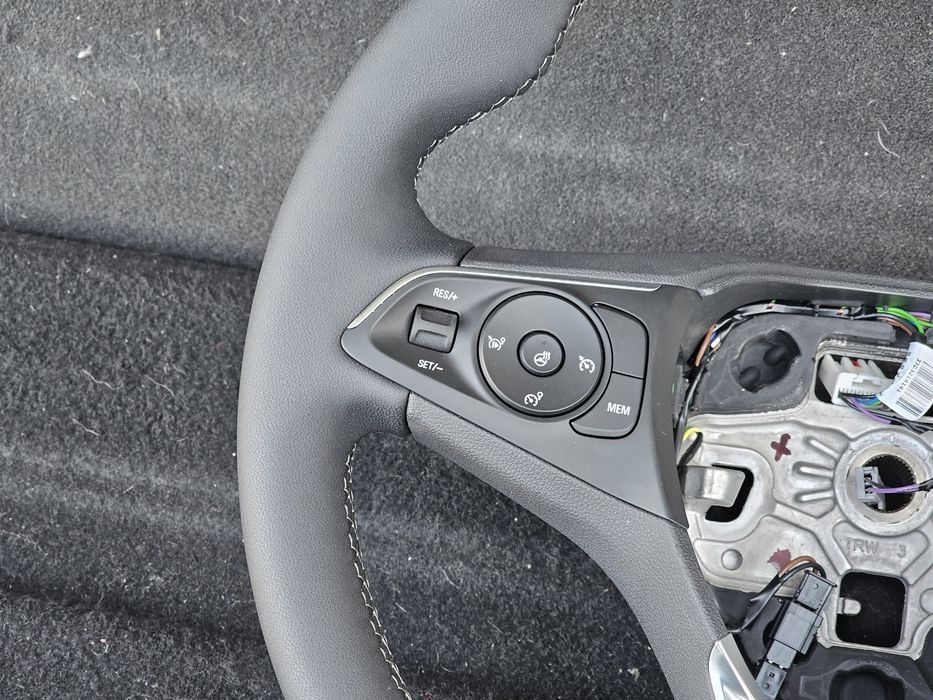 Volante em Pele Opel Corsa . Astra . Combo entre outros