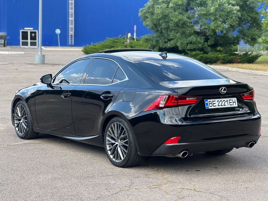 Продам Lexus IS 250 2013 рік бензин лексус