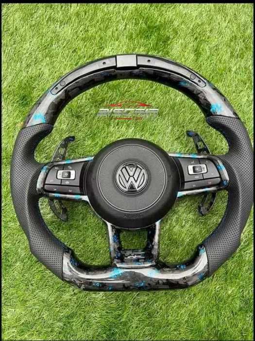 Volante VW Carbono com LED Display | Golf GTI / R (MK5 MK6 MK7 MK8)
