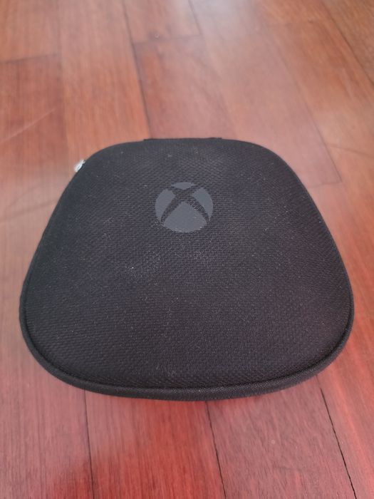 Comando Xbox Elite Wireless Controller + Estojo e Acessórios