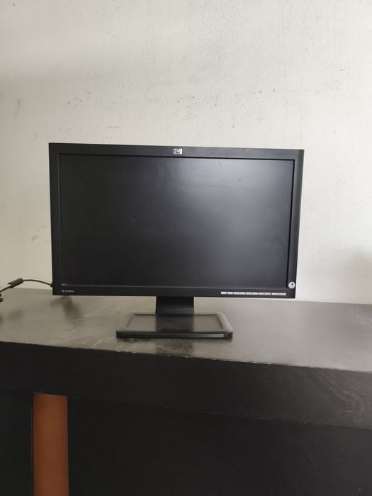 Monitor HP le1851w. 18.5 polegadas