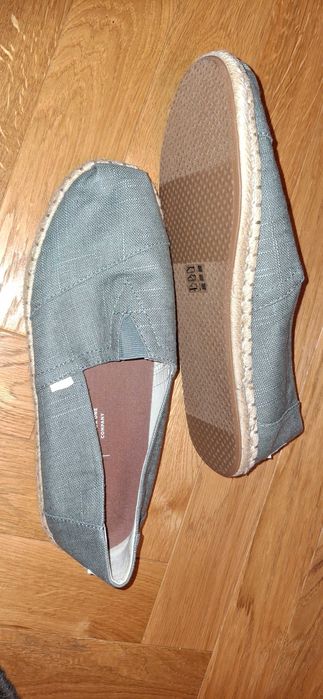 Toms r.41 espadryle