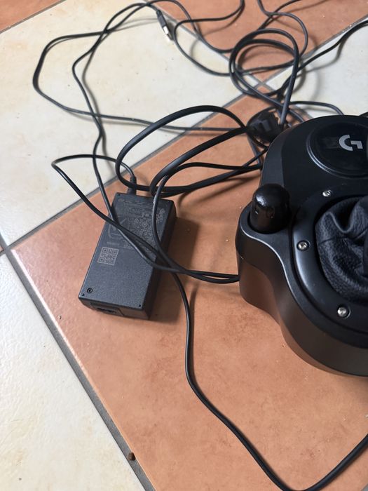 Logitech G923 (PC PS4 PS5)