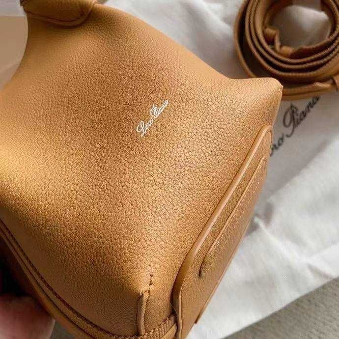 Damska torebka Loro piana Bale bag