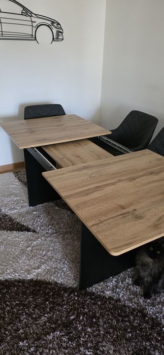 Mesa refeicao com cadeiras