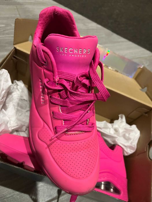 кросівки SKECHERS STREET розмір 39