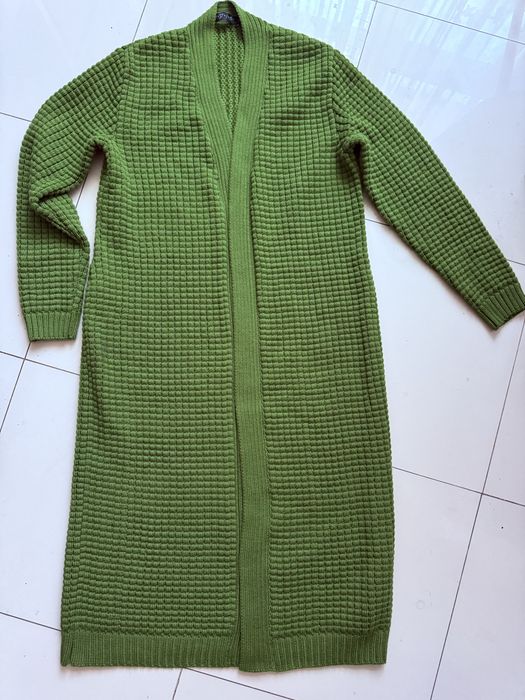 Продам комфортный кардиган в идеалтном состоянии , 80%шерсть, 20%акрил