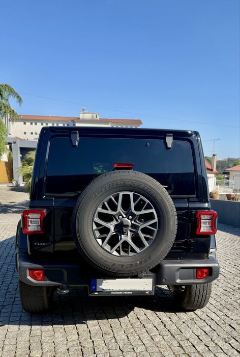 Jeep Wrangler Sahara 4x4 Auto | Nacional | 61 mil km |