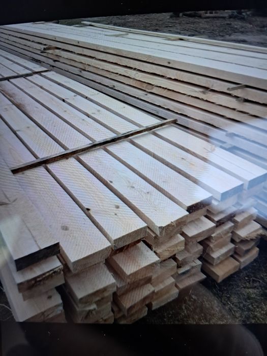 Доски балки крокви рейки