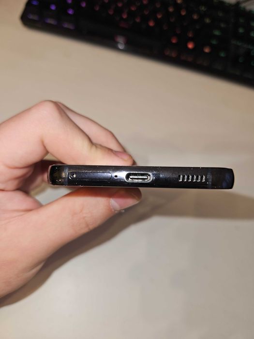 Samsung s22 8/128 Uszkodzony