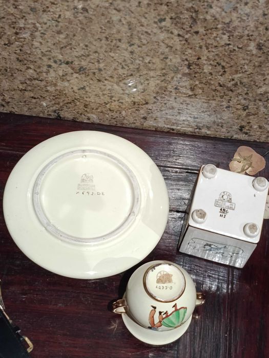 Peças modernistas Faiança Aleluia Aveiro Marcadas